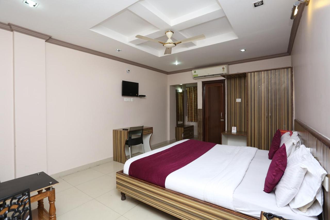 Oyo 3881 Venus Nxt Hotel Bhubaneswar Exterior photo