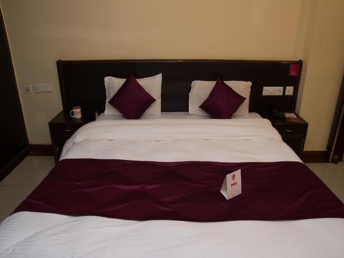 Oyo 3881 Venus Nxt Hotel Bhubaneswar Exterior photo